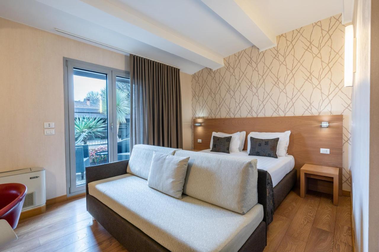 Superior Triple Room,256404449:JPEG